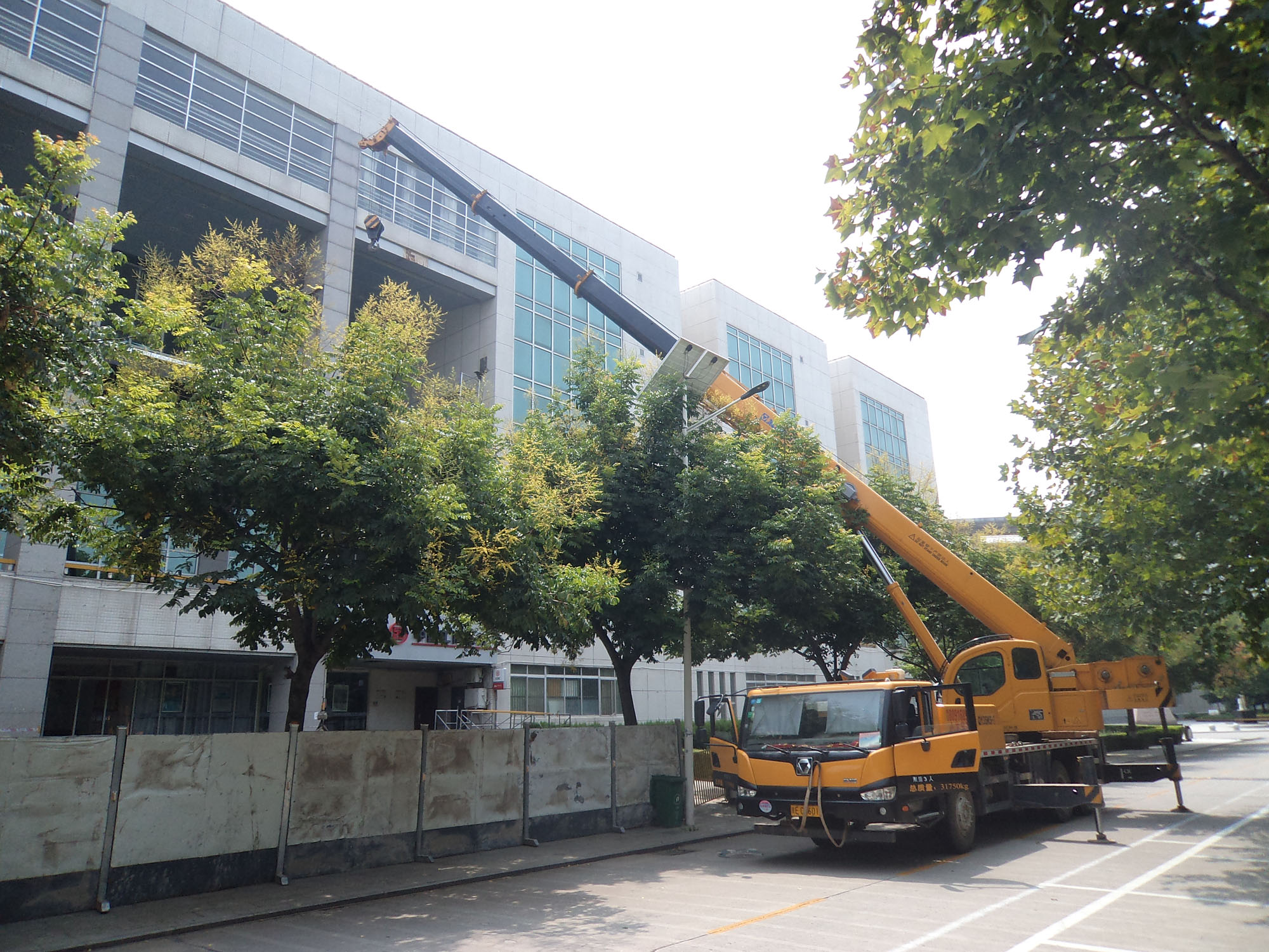 渭南師院學(xué)院圖書館鋼結(jié)構(gòu)加層項(xiàng)