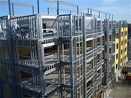 高層鋼結構的地震失效準則