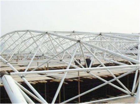 鋼結(jié)構(gòu)網(wǎng)架的內(nèi)力分析方法